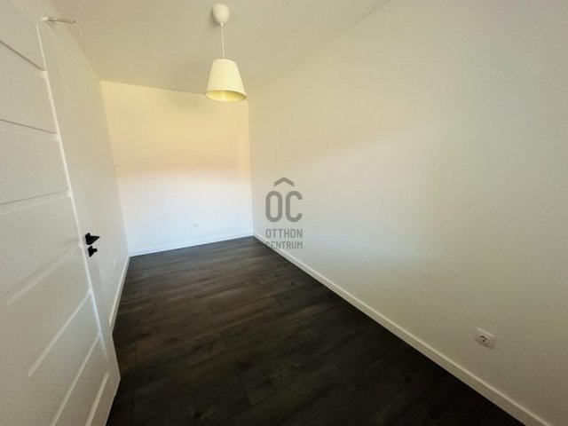 Eladó téglalakás, Dunakeszin 139.9 M Ft, 4 szobás