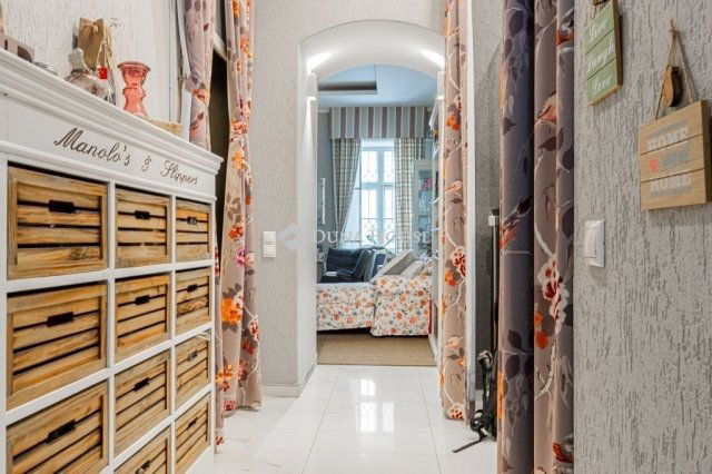 Eladó téglalakás, Budapesten, I. kerületben 114.9 M Ft, 2 szobás