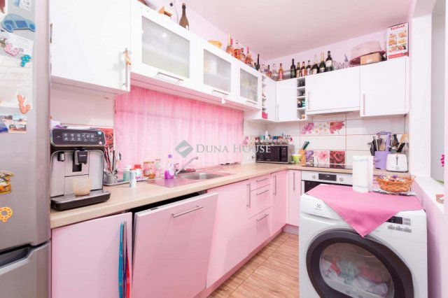 Eladó téglalakás, Mosonmagyaróváron 83.9 M Ft, 4 szobás