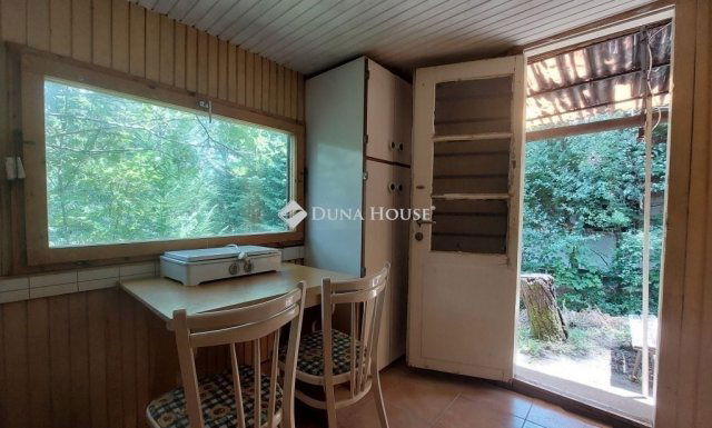 Eladó családi ház, Pécsváradon 8.9 M Ft, 1 szobás