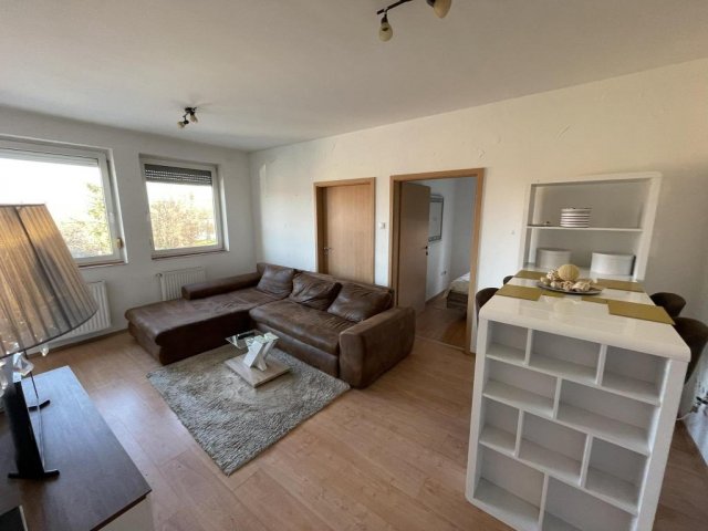 Eladó téglalakás, Győrött 54 M Ft, 1+2 szobás
