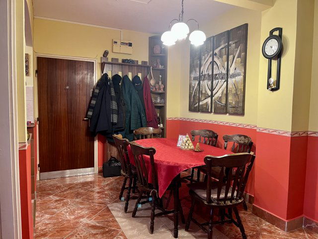 Eladó panellakás, Szombathelyen 51.9 M Ft, 3 szobás