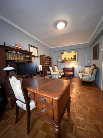 Eladó téglalakás, Győrött 83 M Ft, 4 szobás