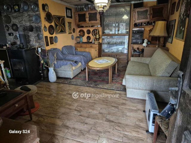 Eladó mezogazdasagi ingatlan, Székelyszabaron 9.9 M Ft, 3 szobás