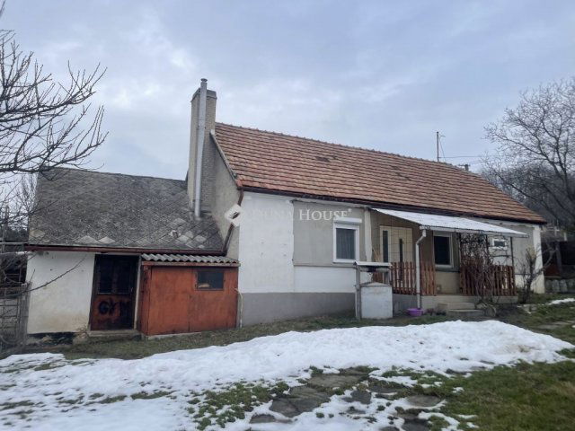 Eladó családi ház, Csókakőn 49.9 M Ft, 1+2 szobás