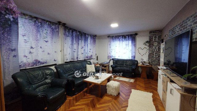 Eladó családi ház, Tiszaroffon 17.5 M Ft, 2 szobás