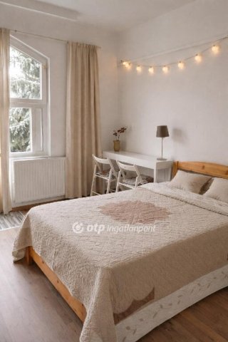 Eladó téglalakás, Pécsett 92 M Ft, 4 szobás