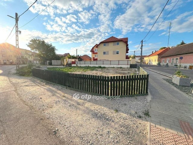 Eladó telek, Tiszafüreden 54 M Ft / költözzbe.hu