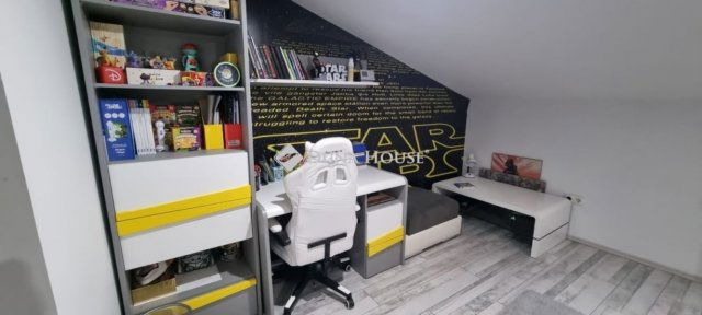 Eladó családi ház, Budapesten, XV. kerületben 199.9 M Ft