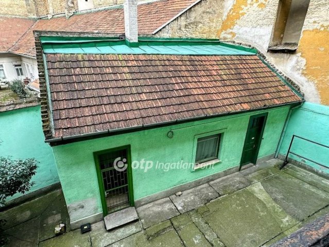 Eladó téglalakás, Budapesten, VIII. kerületben 49.5 M Ft
