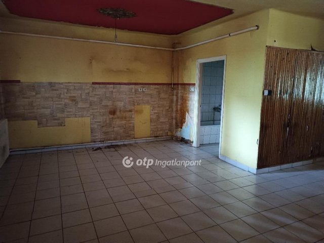 Eladó sorház, Tiszavasváriban 16.9 M Ft, 4+3 szobás