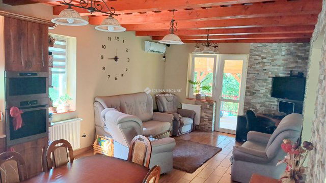 Eladó családi ház, Nyíregyházán 69.9 M Ft, 4 szobás