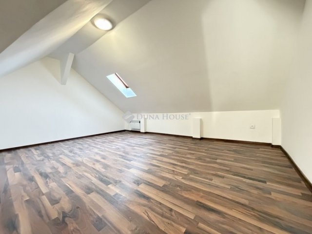 Eladó téglalakás, Budapesten, XXI. kerületben 63.9 M Ft