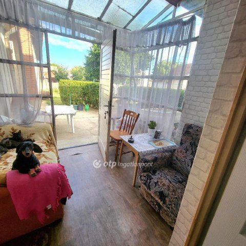 Eladó családi ház, Mikepércsen 87 M Ft, 6+1 szobás