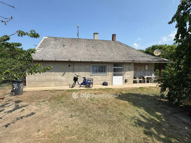 Eladó családi ház, Egyeken 12.5 M Ft, 2+1 szobás