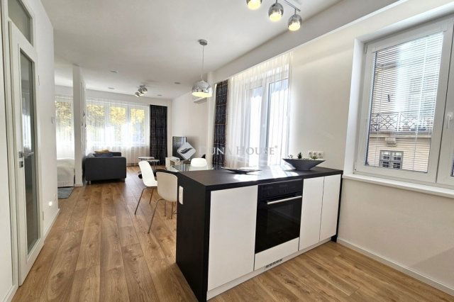 Eladó téglalakás, Budapesten, I. kerületben 129 M Ft, 1 szobás