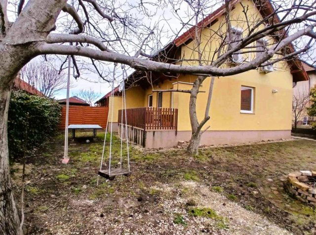 Eladó sorház, Gyömrőn 92.9 M Ft, 5 szobás