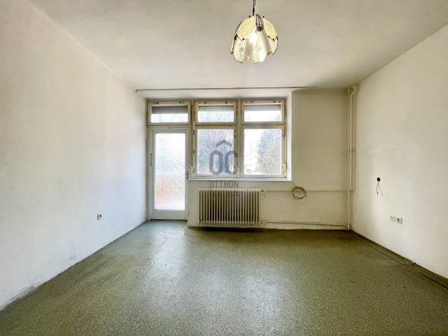 Eladó téglalakás, Fertőszentmiklóson 43 M Ft, 3 szobás