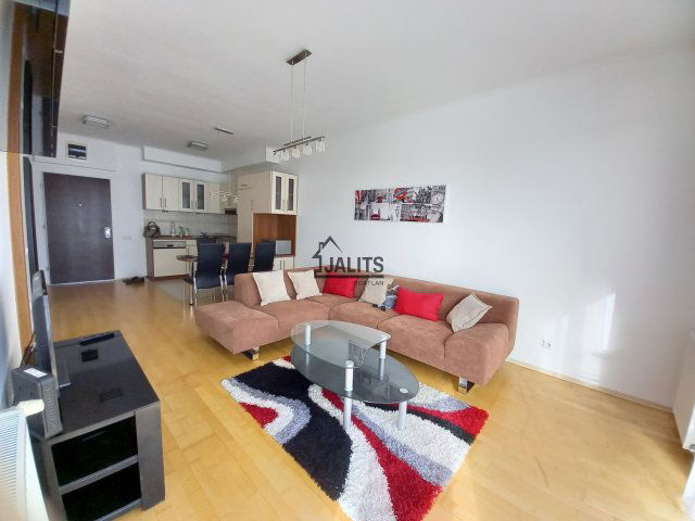 Kiadó téglalakás, albérlet, XIII. kerületben, Úszódaru utcában