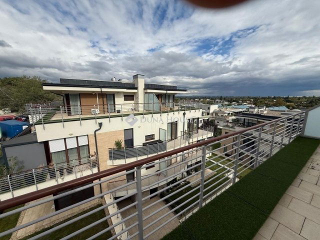 Eladó téglalakás, Budapesten, III. kerületben 138.6 M Ft