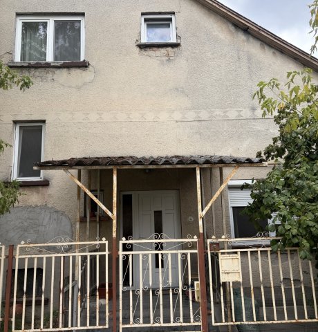 Eladó családi ház, Lajosmizsén 73 M Ft, 5 szobás