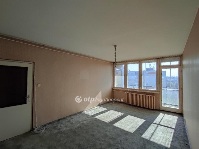 Eladó téglalakás, Szombathelyen 35.25 M Ft, 2 szobás