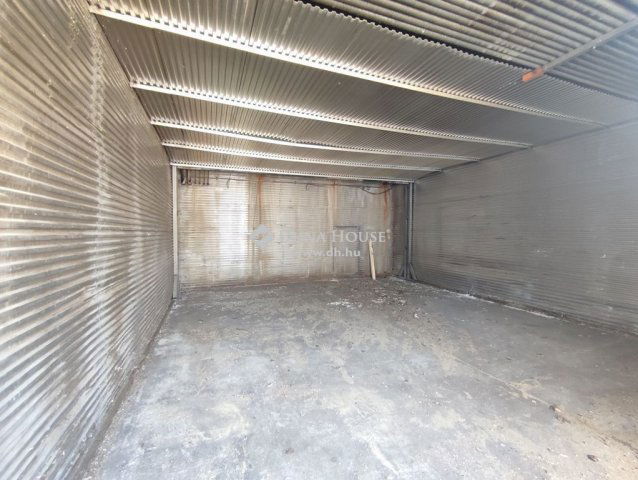 Eladó ipari ingatlan, Nagykőrösön 190 M Ft