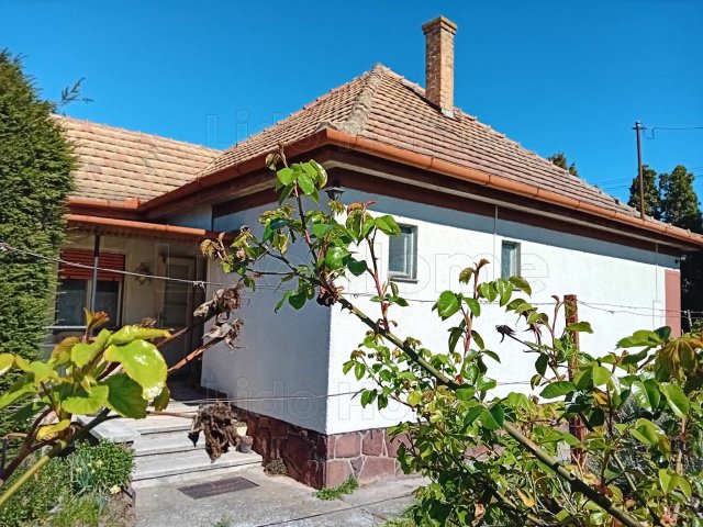 Eladó családi ház, Siófokon 49.9 M Ft, 4 szobás