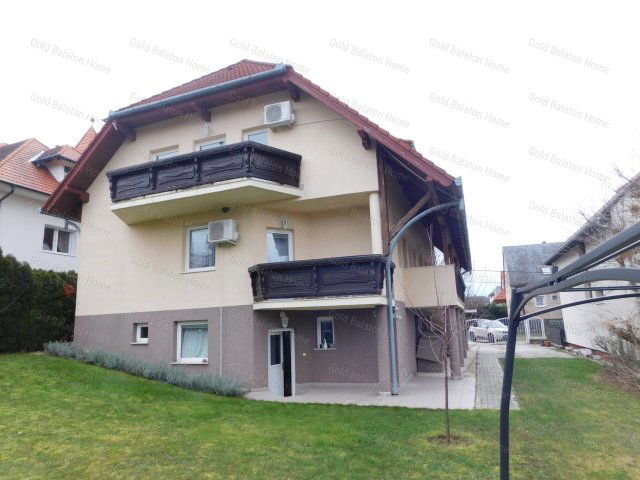 Eladó családi ház, Hévízen 183.54 M Ft, 12 szobás