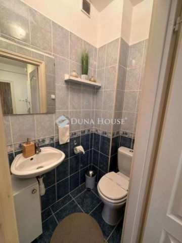 Eladó téglalakás, Budapesten, VI. kerületben 164.9 M Ft