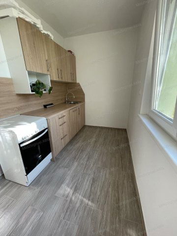 Eladó panellakás, Sopronban 53.9 M Ft, 2 szobás