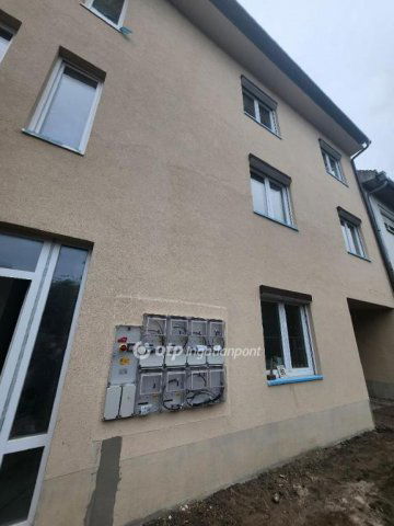 Eladó téglalakás, Budapesten, XIV. kerületben 95 M Ft, 4 szobás