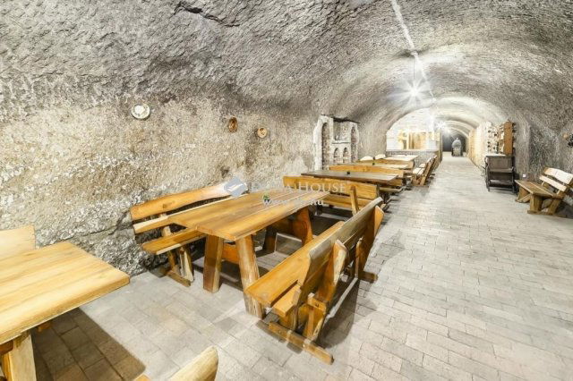 Eladó üzlethelyiség, Egerben 169.99 M Ft / költözzbe.hu