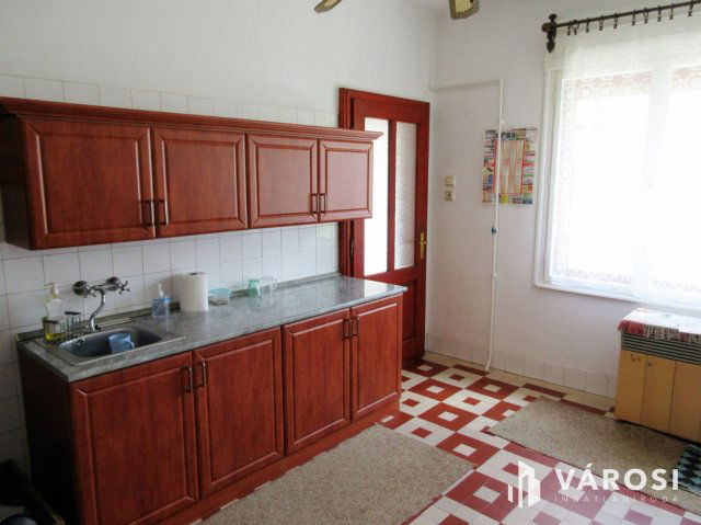 Eladó családi ház, Tótkomlóson 23 M Ft, 4 szobás