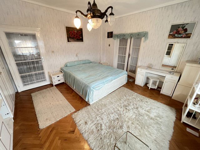 Eladó családi ház, Sásdon 35.9 M Ft, 2+2 szobás