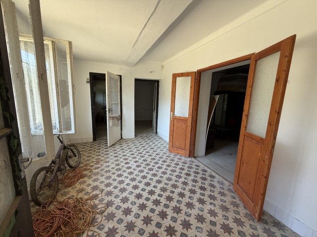 Eladó családi ház, Bakonyszentlászlón 43 M Ft, 3 szobás