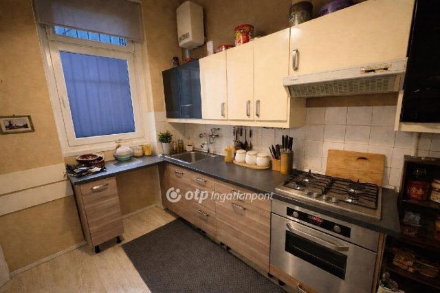 Eladó téglalakás, Budapesten, IX. kerületben 92 M Ft, 2 szobás