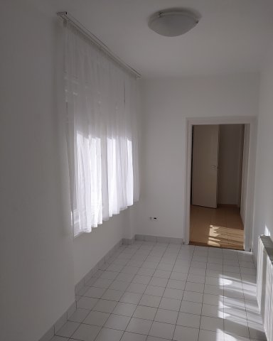 Eladó családi ház, Cegléden 57.99 M Ft, 2 szobás