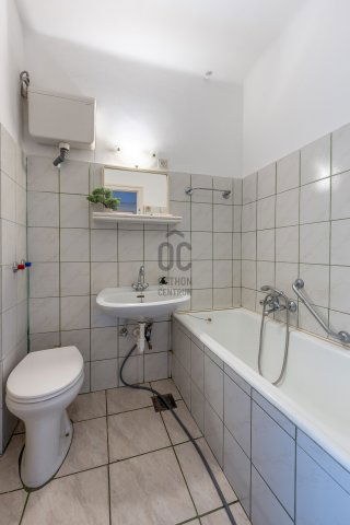 Eladó téglalakás, Budapesten, XI. kerületben, Karolina úton