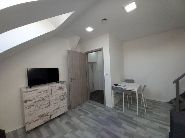 Kiadó téglalakás, albérlet, Pécsett, Sándor utcában, 2 szobás