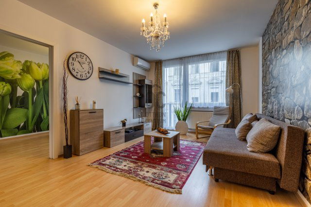 Eladó téglalakás, Budapesten, VII. kerületben 85.9 M Ft