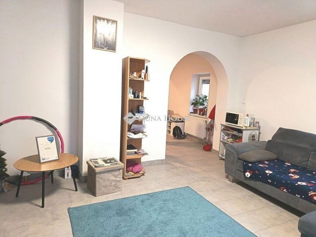 Eladó családi ház, Püspökmolnárin 47.99 M Ft, 4 szobás