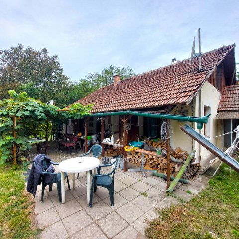 Eladó családi ház, Farmoson 13 M Ft, 2+1 szobás