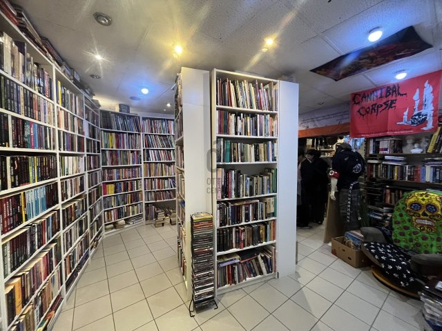 Eladó üzlethelyiség, Kecskeméten 39.9 M Ft