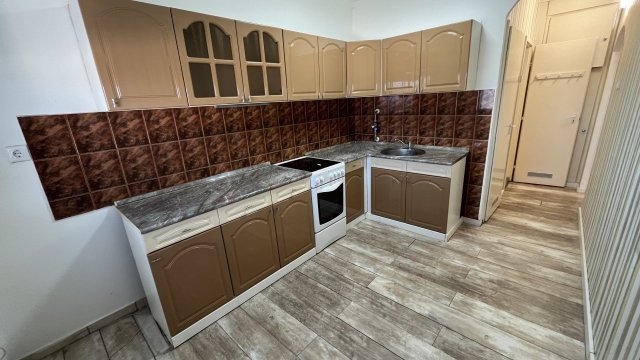 Eladó panellakás, Nyíregyházán 44.9 M Ft, 1+2 szobás