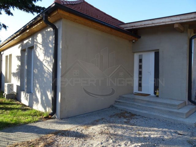 Eladó családi ház, Győrladaméren 74.9 M Ft, 3 szobás