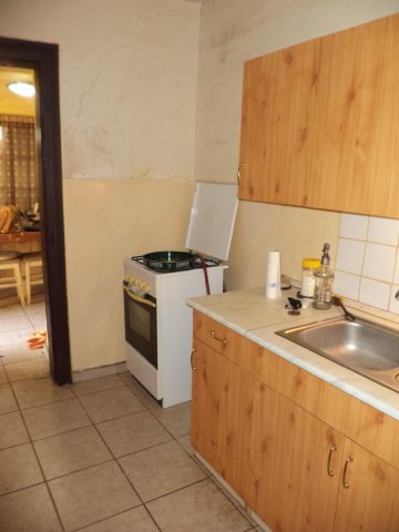 Eladó családi ház, Várpalotán 23.9 M Ft, 2 szobás