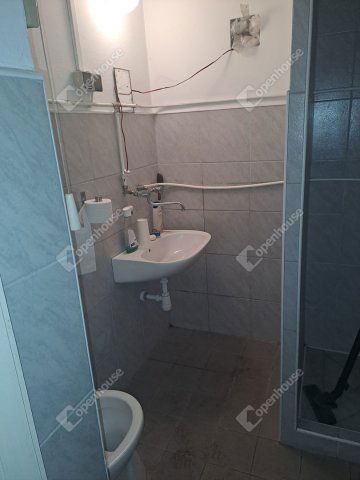 Eladó ipari ingatlan, Istvándin 15 M Ft / költözzbe.hu