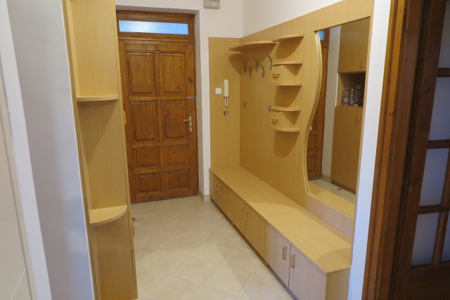 Eladó téglalakás, Egerben, Kertész utcában 92 M Ft, 3+1 szobás