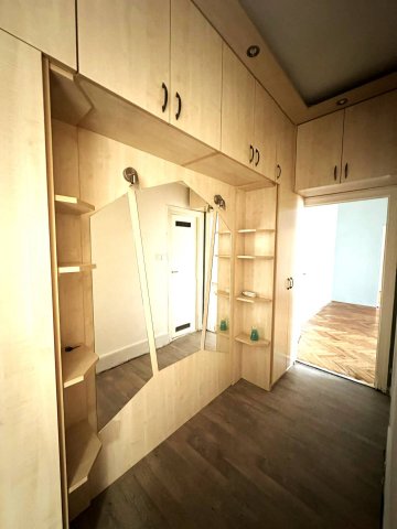 Eladó téglalakás, Pécsett 32.5 M Ft, 2 szobás